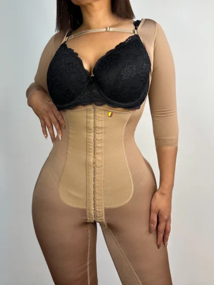 Faja de mediana compresión con mangas